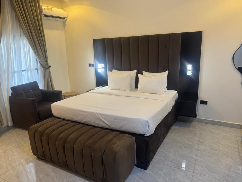 Junior Room, Balcony, City View | Desk, laptop workspace, blackout drapes, soundproofing