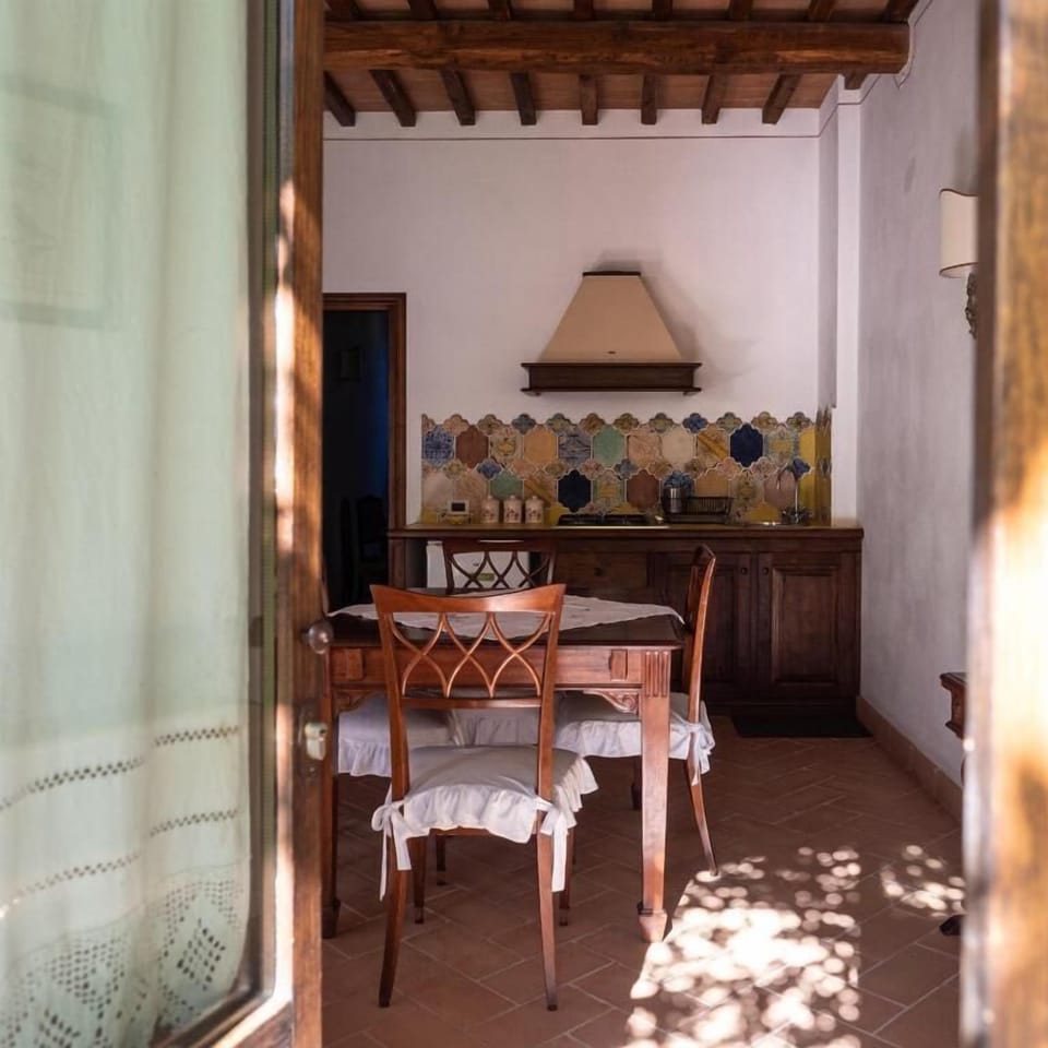 Double or Twin Room, Patio, Garden View | Dining