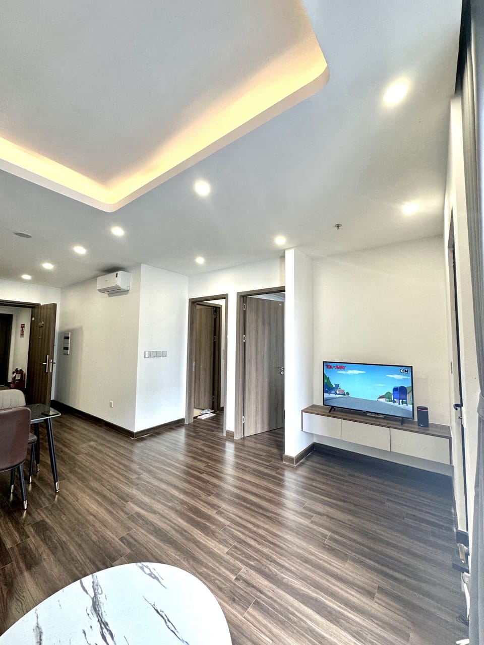 Luxury Apartment, Balcony, City View | Interior