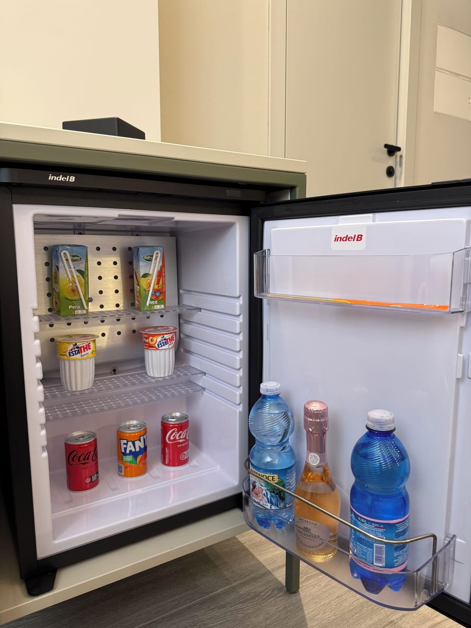 Double or Twin Room | Minibar, in-room safe, desk, laptop workspace