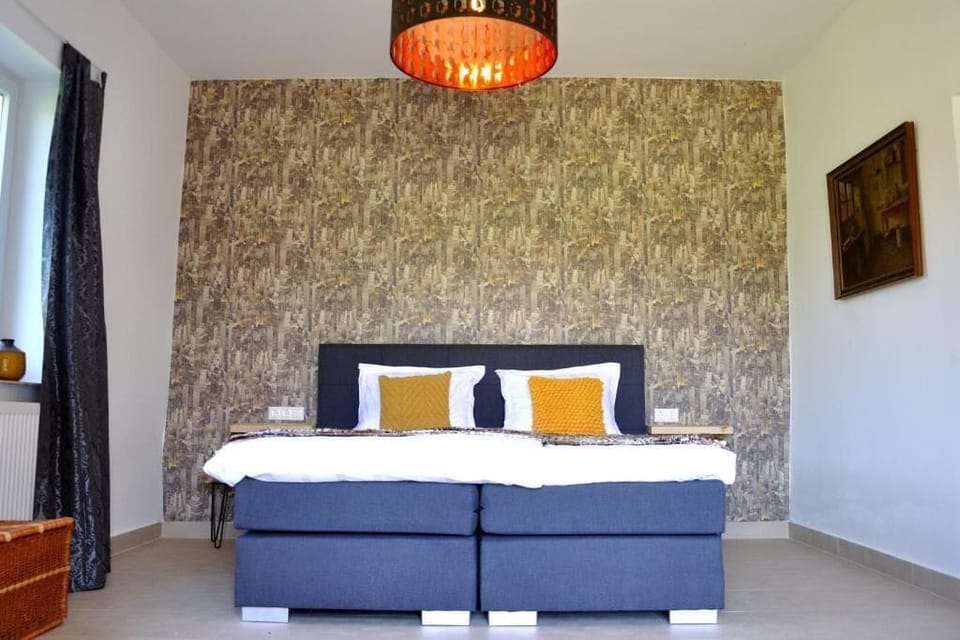Deluxe Double Room, 1 Queen Bed, Air conditioning, Garden View | In-room safe, free WiFi, wheelchair access