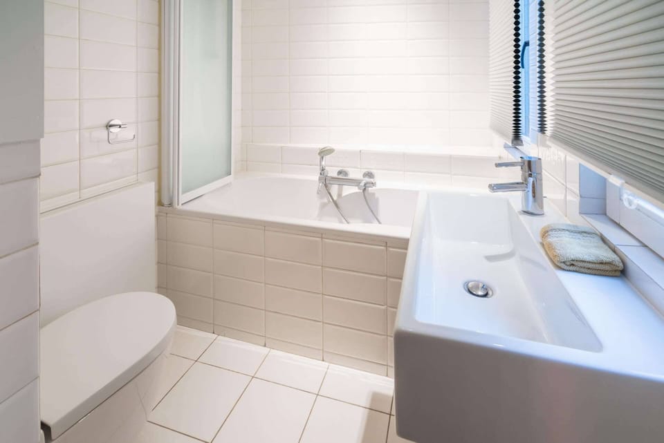 Apartment | Bathroom