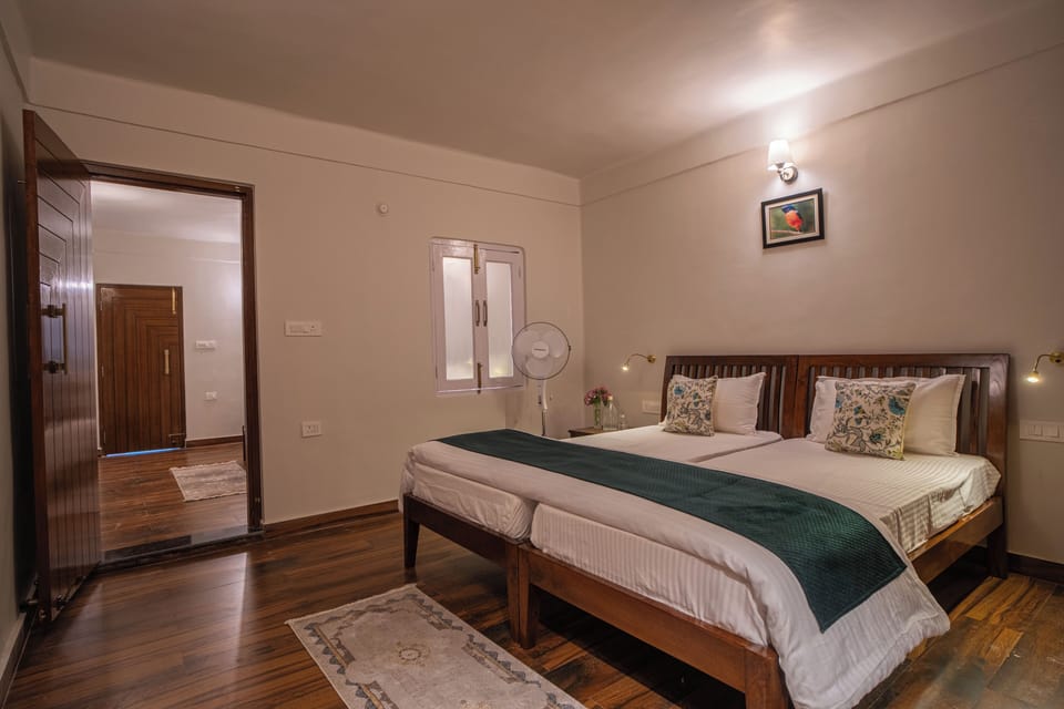 Deluxe Apartment, Lake View | Iron/ironing board, free WiFi