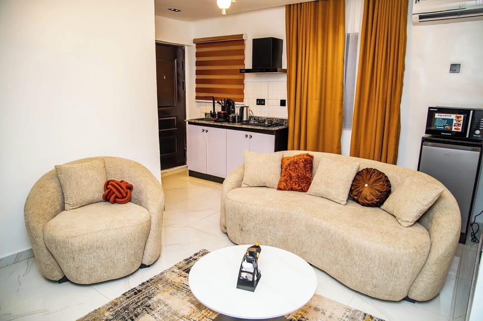 Economy Apartment, Balcony, City View | Living area