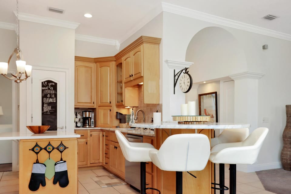 House, Multiple Beds (La Siesta) | Private kitchen