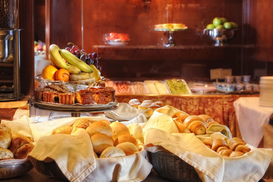 Daily buffet breakfast for a fee