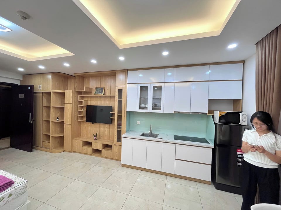Deluxe Apartment, Balcony, City View | Interior