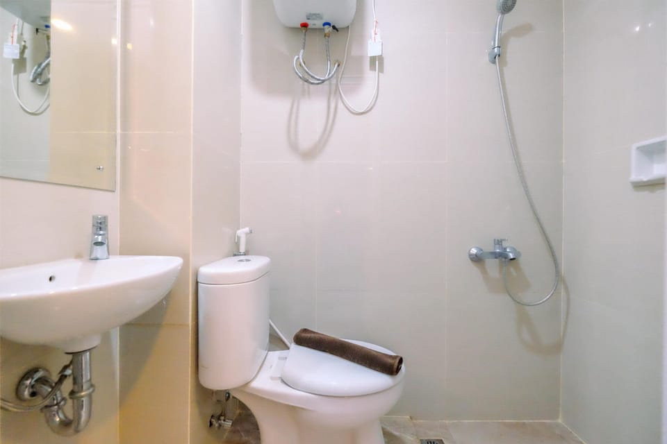 Best Deal And Homey Studio Loft Apple 1 Condovilla Apartment Apartment in South Jakarta City