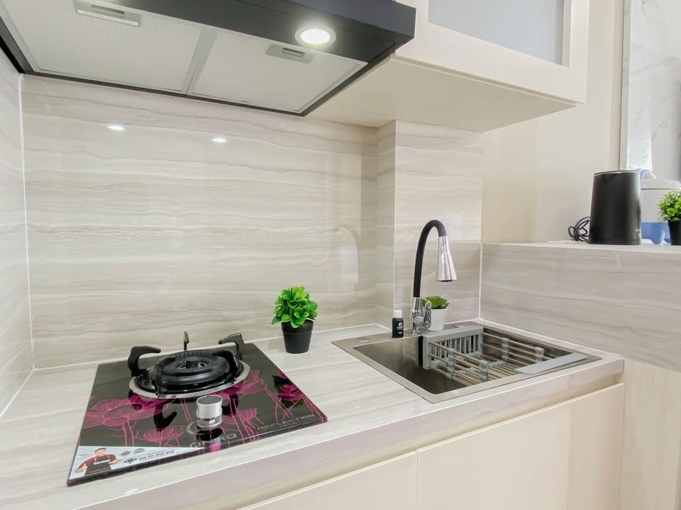 Standard Studio | Private kitchen | Electric kettle