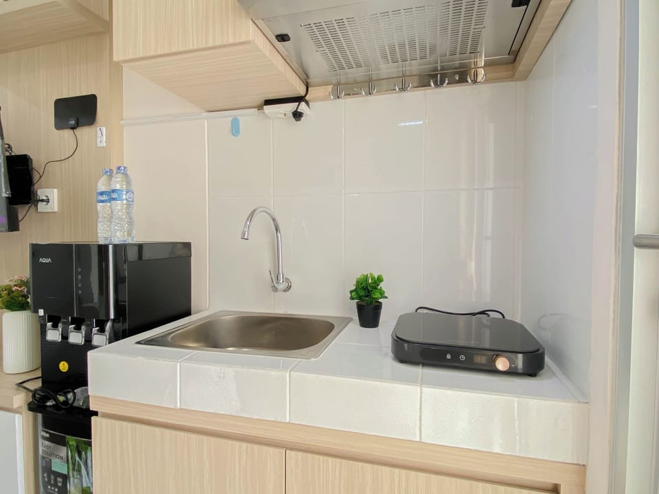 Standard Studio | Private kitchen | Electric kettle