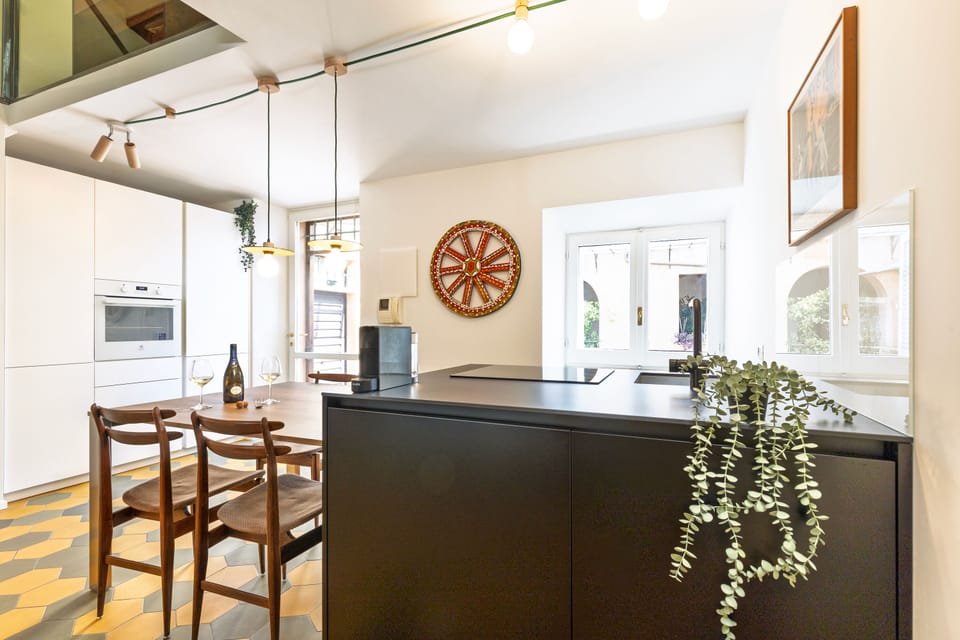 Luxury Loft, 2 Bedrooms | Dining