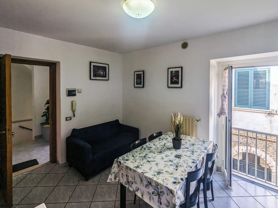 Apartment, Balcony | Dining
