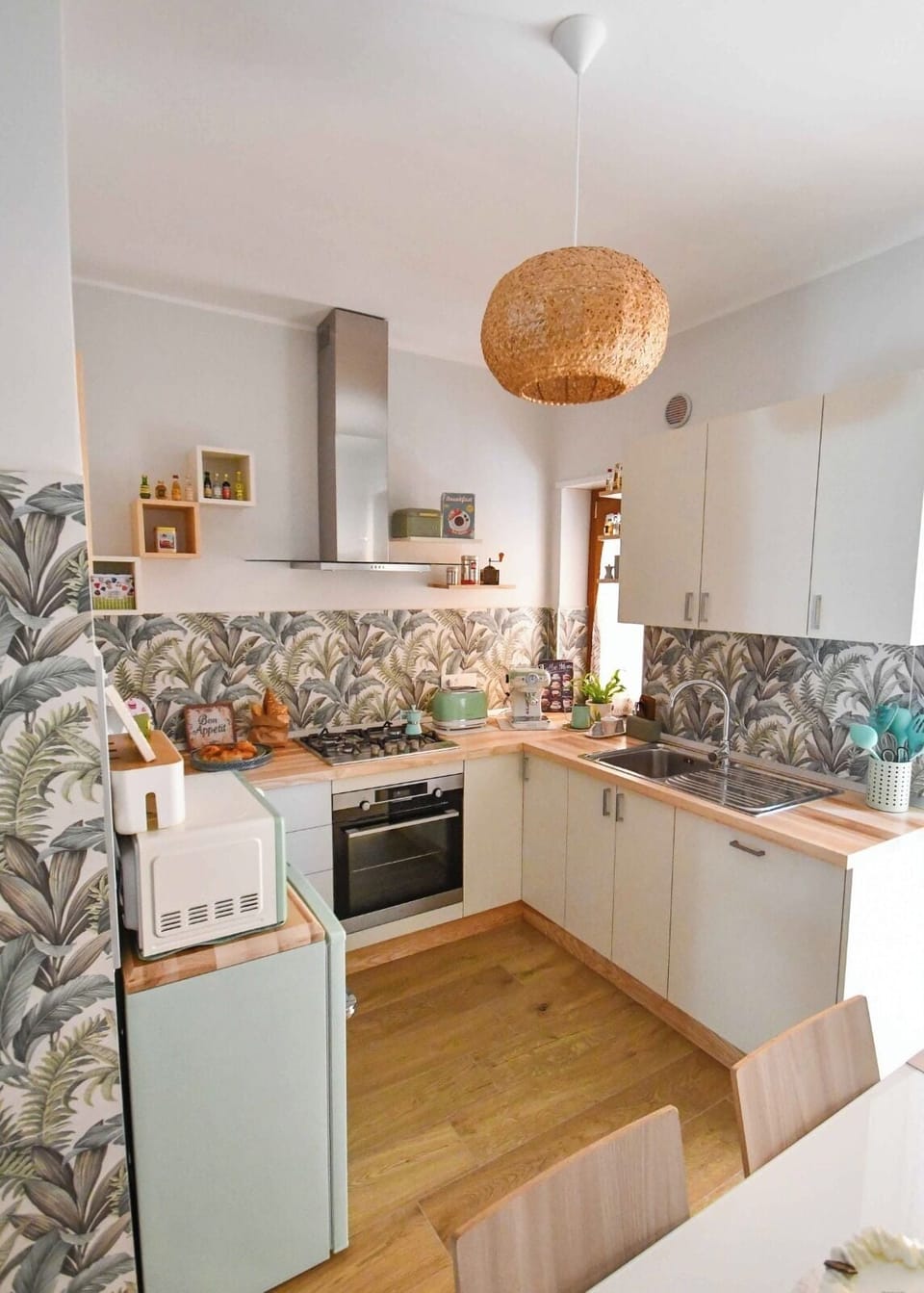 Comfort Apartment | Private kitchen | Full-size fridge, microwave, oven, stovetop