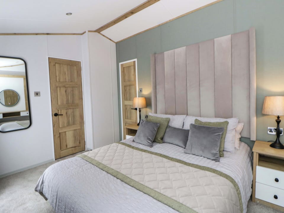 2 bedrooms, WiFi (free), individually decorated, individually furnished