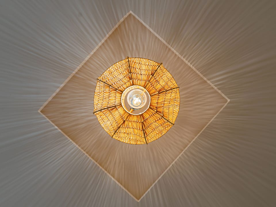 Deluxe Twin Room, Balcony | Interior detail