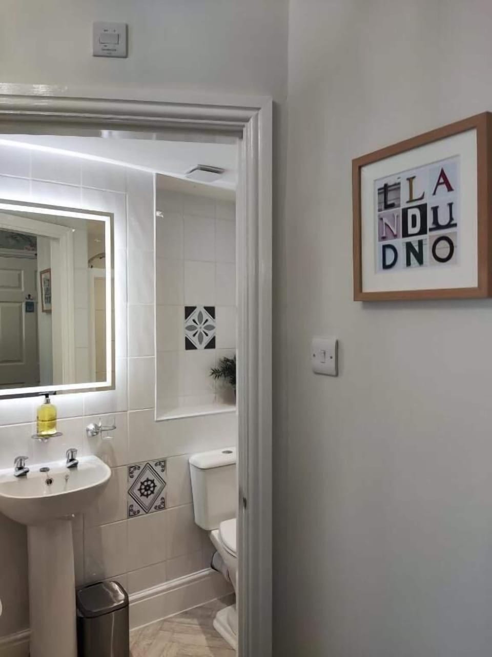 Classic Double Room, 1 Double Bed, Non Smoking | Bathroom