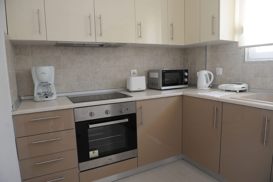 Villa, 3 Bedrooms, Private Pool, Sea View | Private kitchen | Full-size fridge, microwave, stovetop, dishwasher