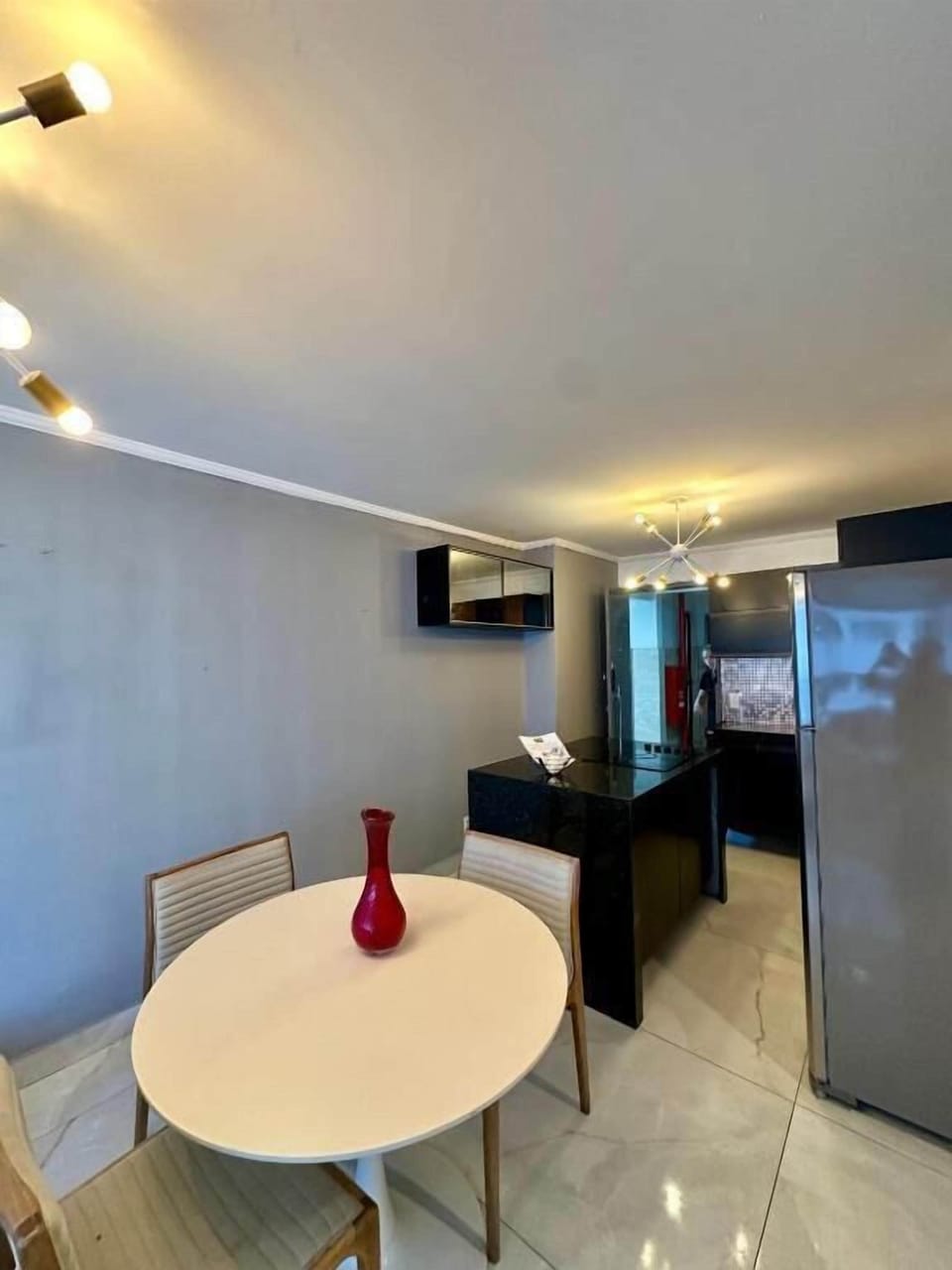 Deluxe Apartment, Partial Ocean View | Dining
