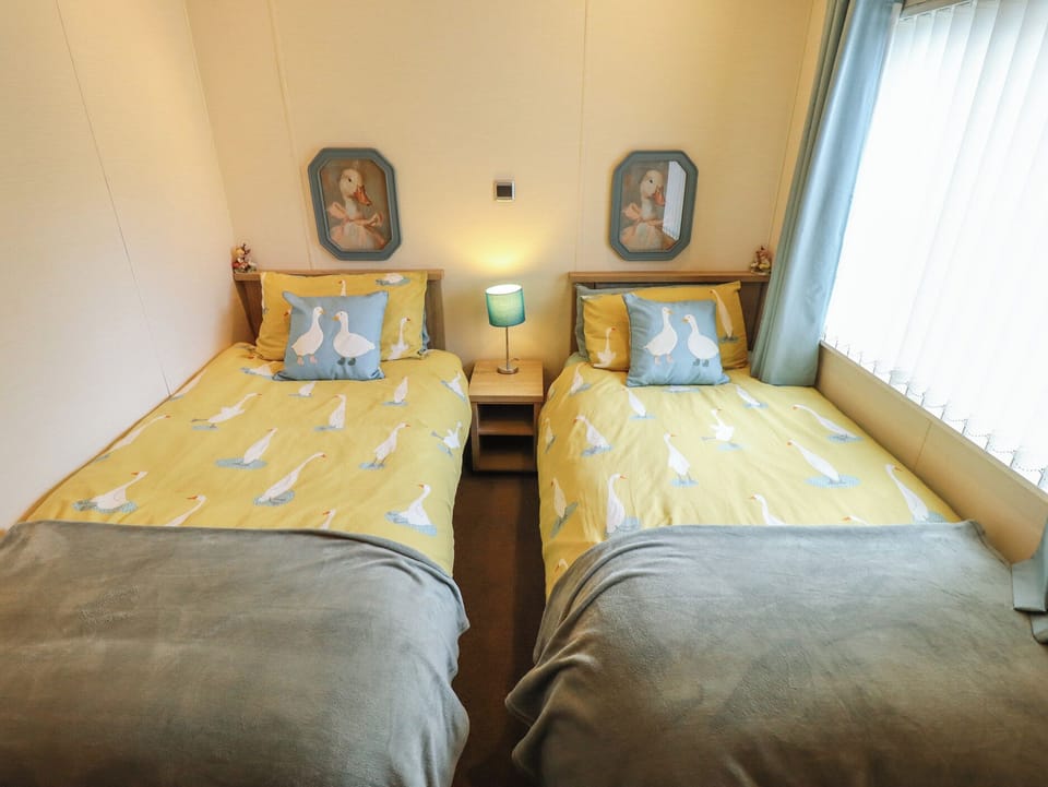 3 bedrooms, individually decorated, individually furnished