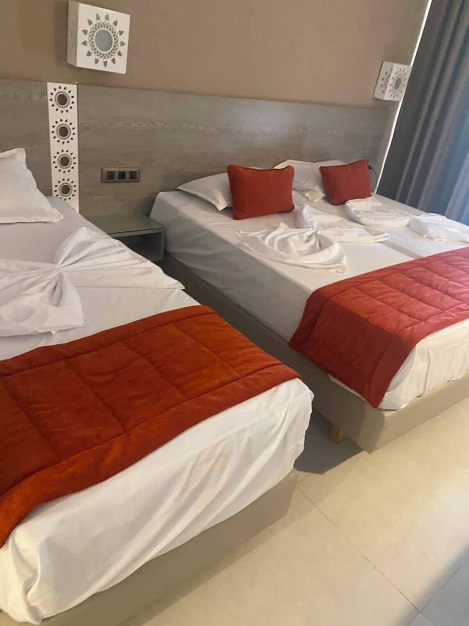 Superior Room, Balcony | WiFi (free), bed sheets