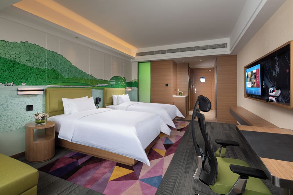 Business Double Room, 1 Bedroom | Desk, laptop workspace, blackout drapes, soundproofing