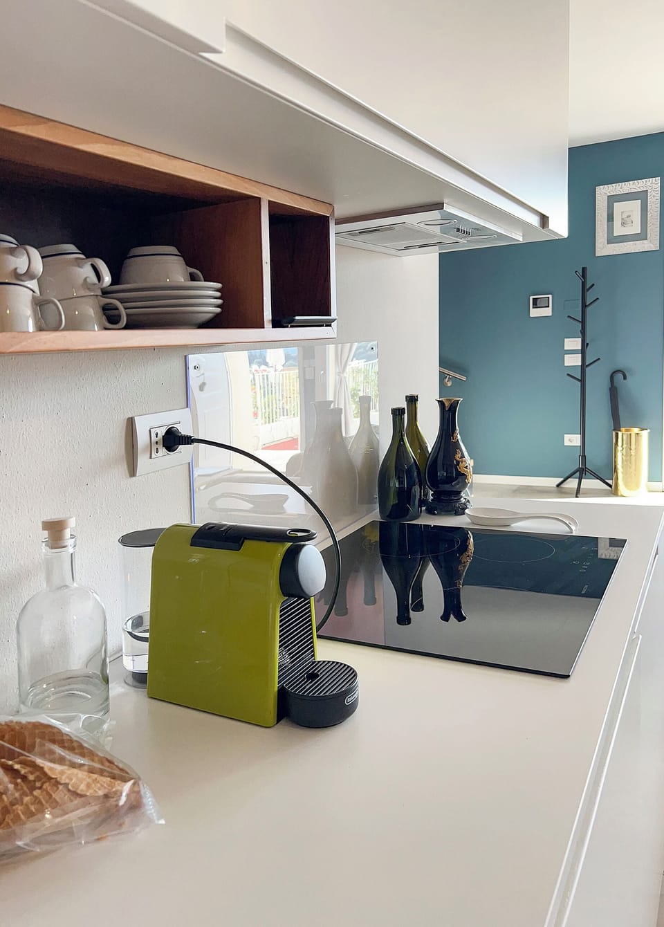 Deluxe House, Valley View | Private kitchen | Electric kettle
