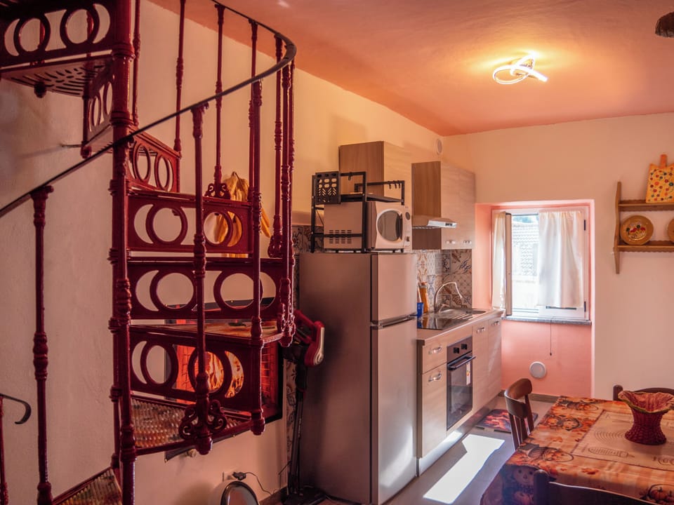 Apartment, Balcony, City View | Private kitchen