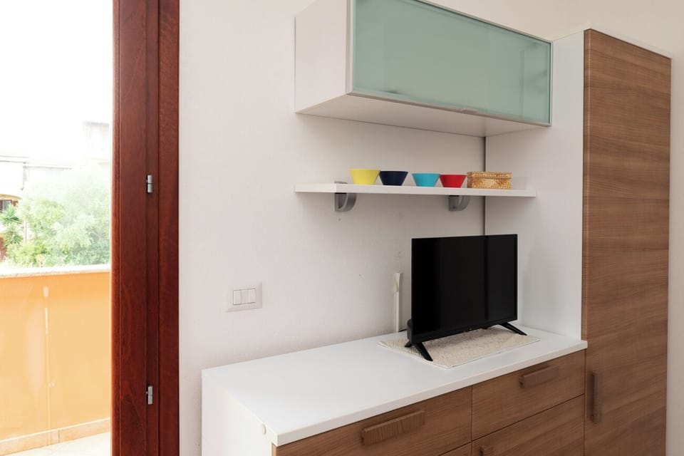 Apartment, 1 Bedroom, Balcony | Interior
