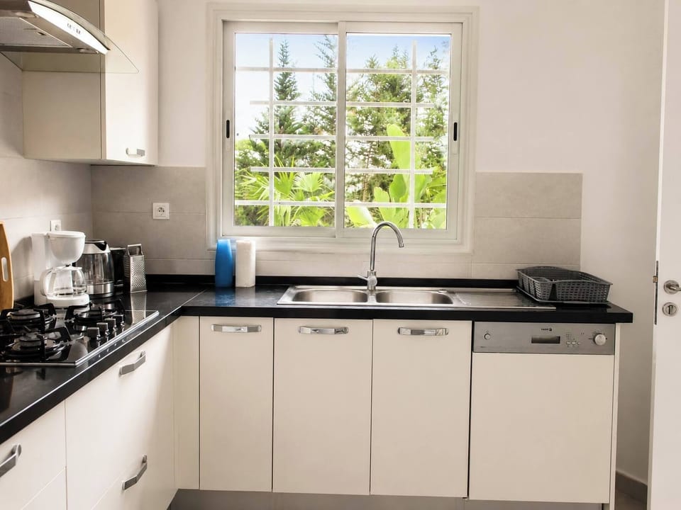 Villa, 4 Bedrooms, Smoking, Private Pool | Interior
