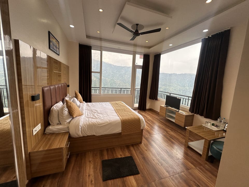 Luxury Room, Mountain View | Free WiFi, bed sheets