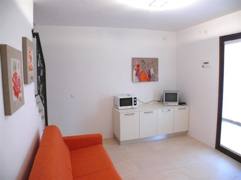 Villa, 2 Bedrooms, Patio, Garden View | Living room