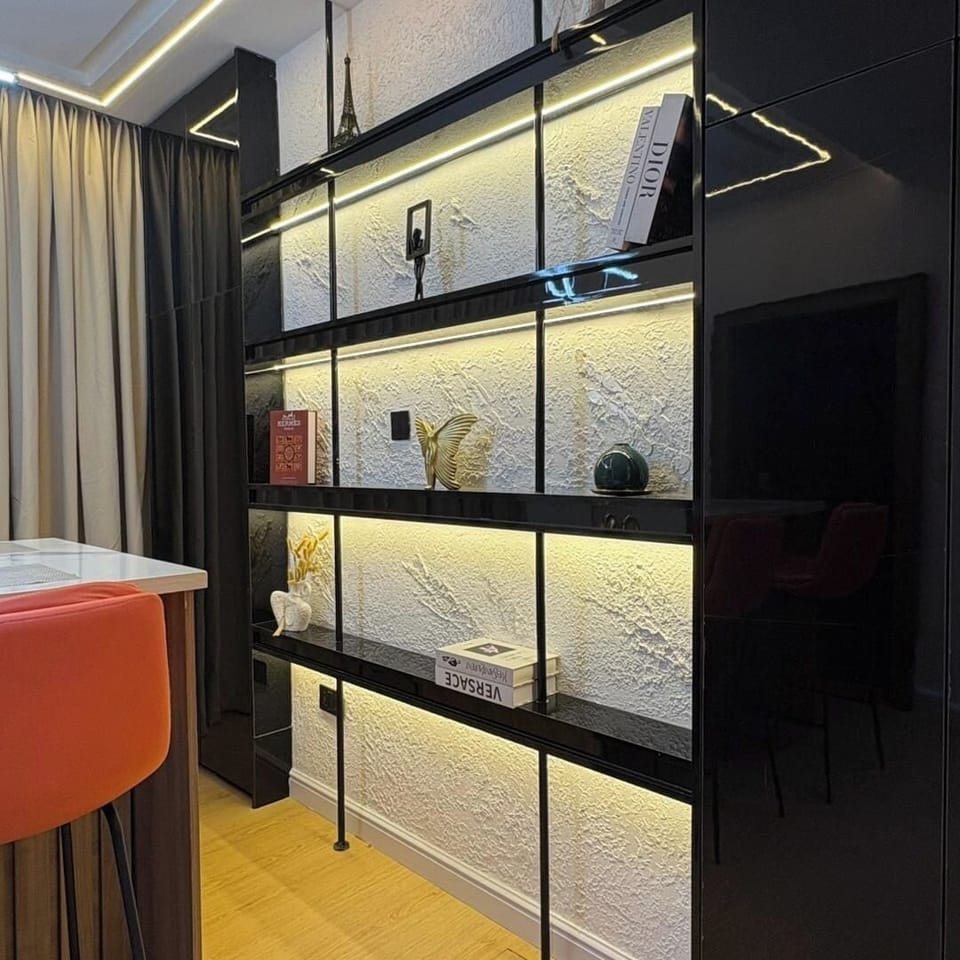Deluxe Apartment, Balcony, City View | Interior