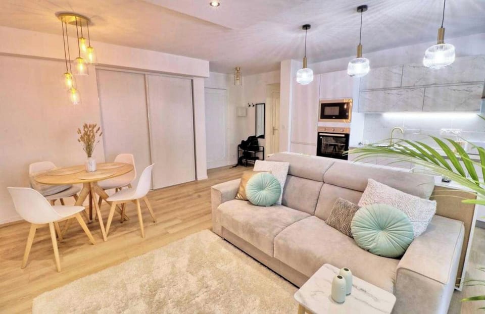 Apartment | Living area