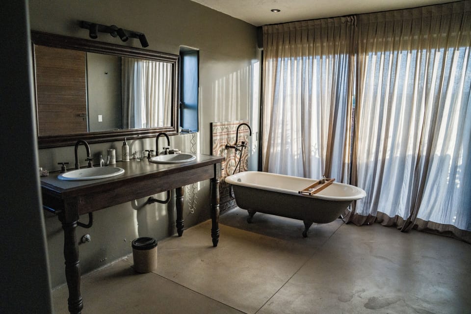 Luxury Double Room, Mountain View | Bathroom
