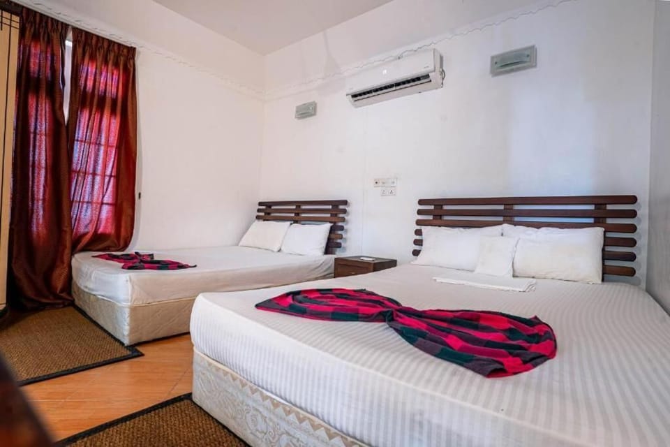 Deluxe Double Room, Garden View | Laptop workspace