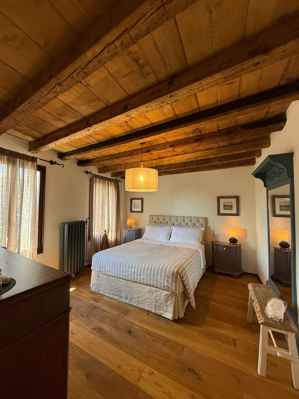 Superior Room, 1 Queen Bed, Private Bathroom, Garden View | Down comforters, pillowtop beds, in-room safe, blackout drapes