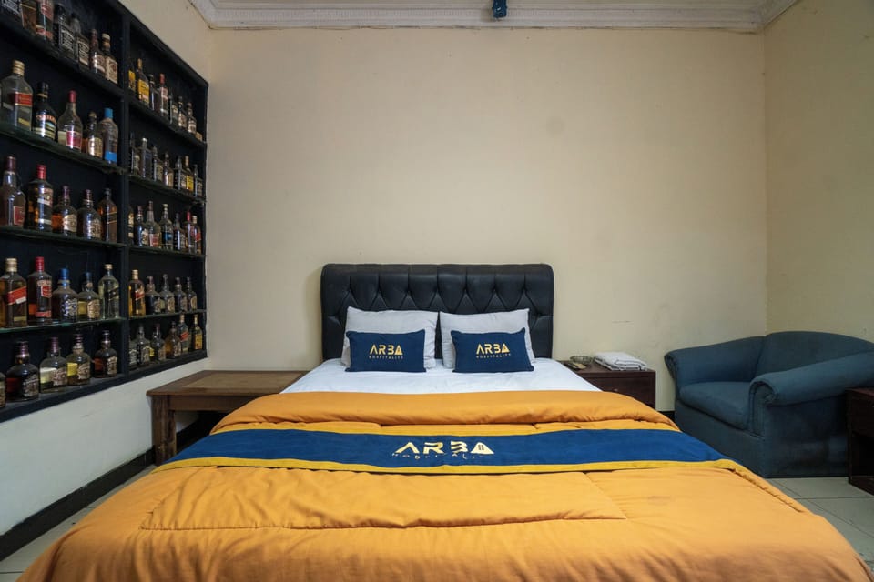 Executive Room | Desk, free WiFi, bed sheets