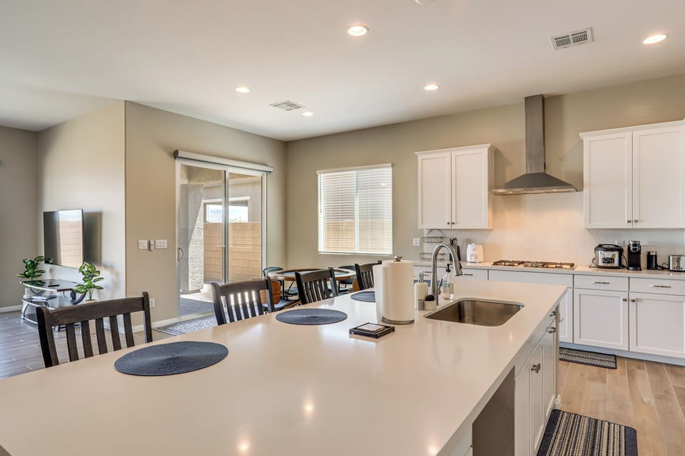 House (3 Bedrooms) | Interior