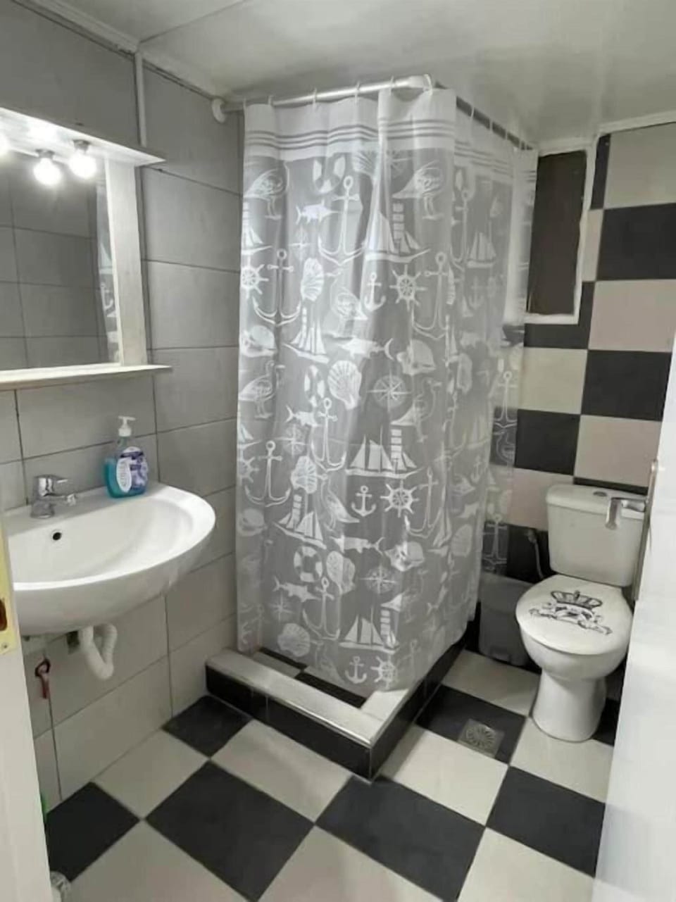 Apartment, Balcony | Bathroom