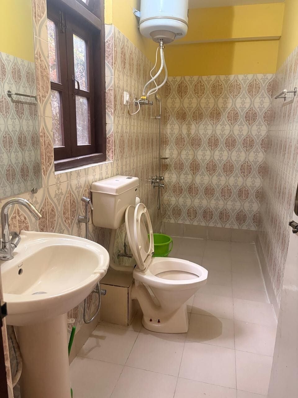 Deluxe Double Room, Garden View | Bathroom