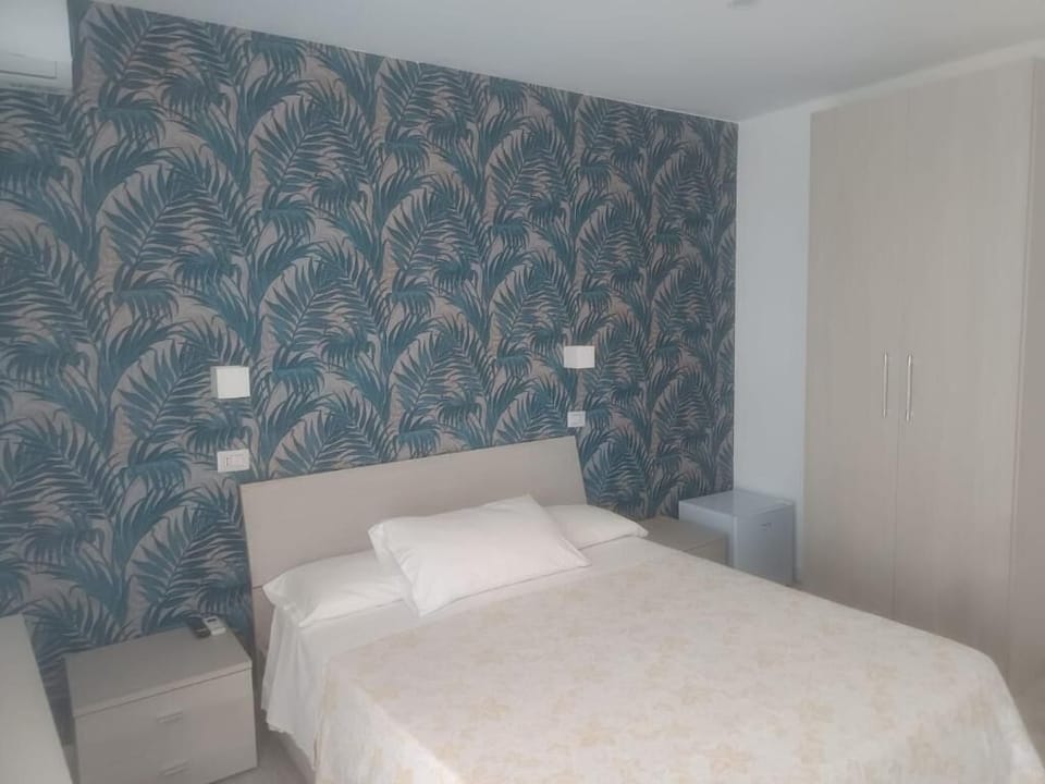 In-room safe, blackout drapes, iron/ironing board, free WiFi