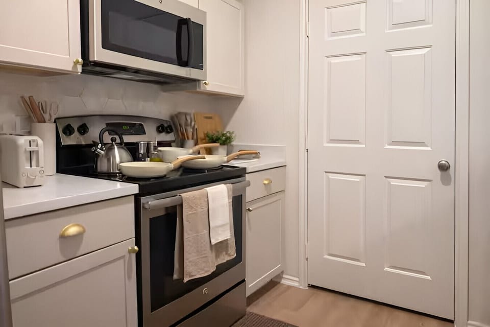 Apartment (0 Bedroom) | Interior