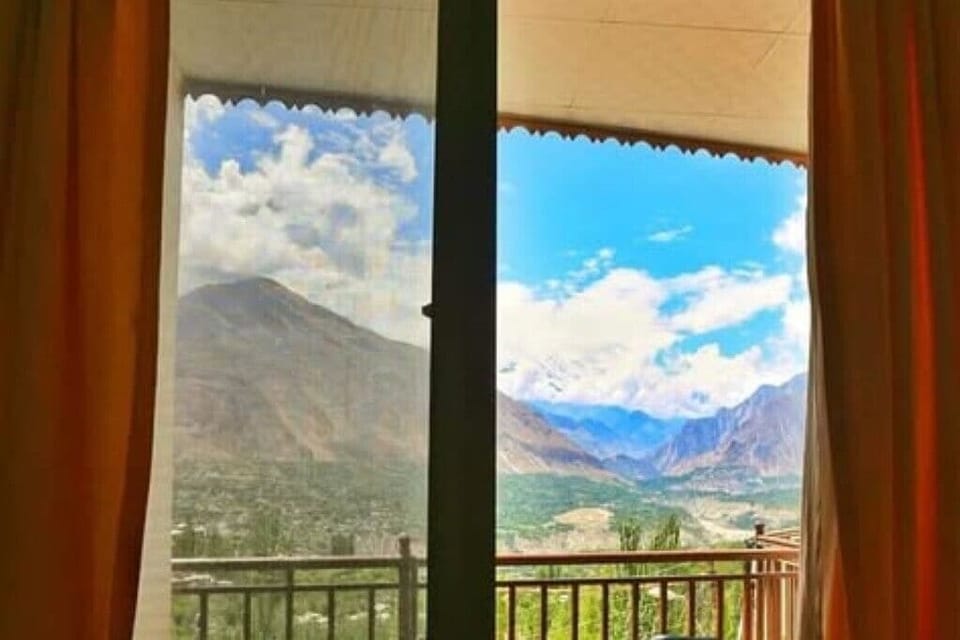 Deluxe Double Room, Mountain View | Interior