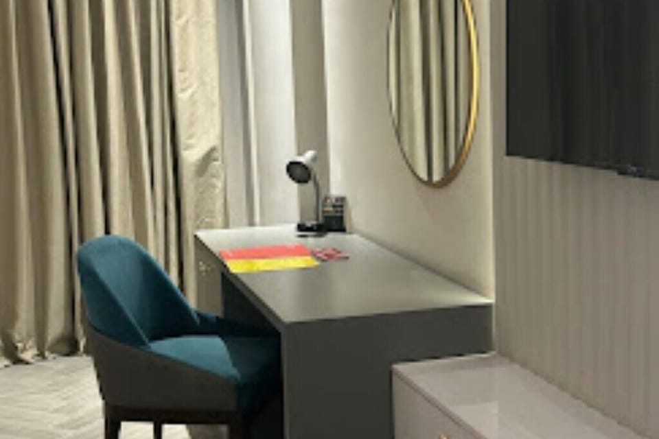 Deluxe Double Room, Mountain View | Interior