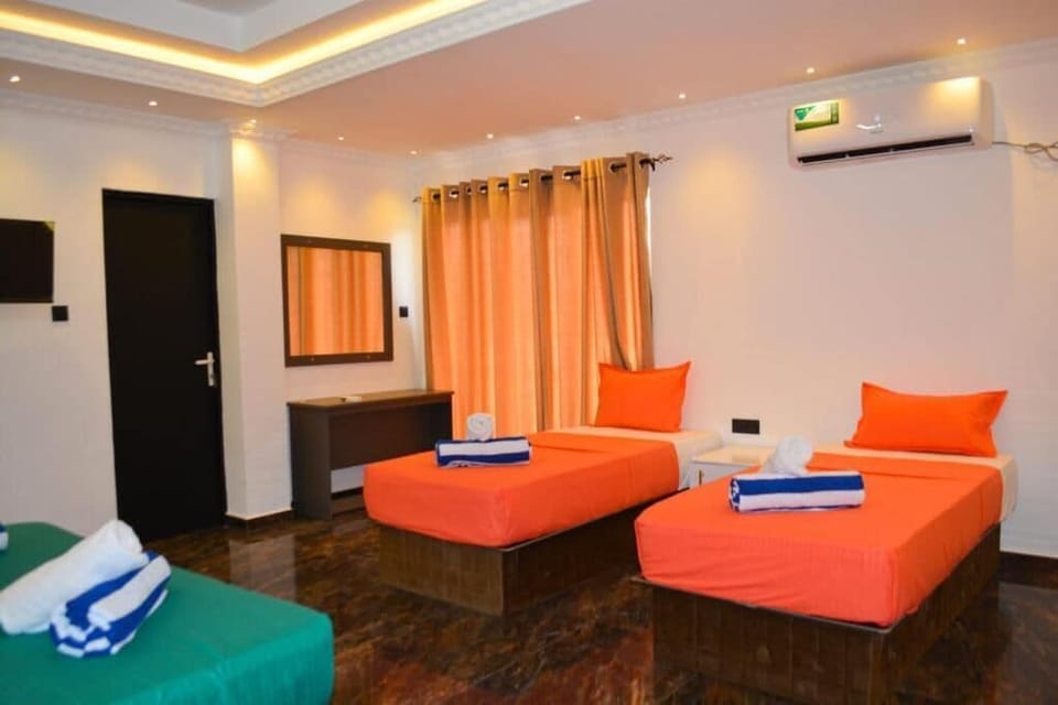 Deluxe Double Room, Garden View | Laptop workspace, free WiFi