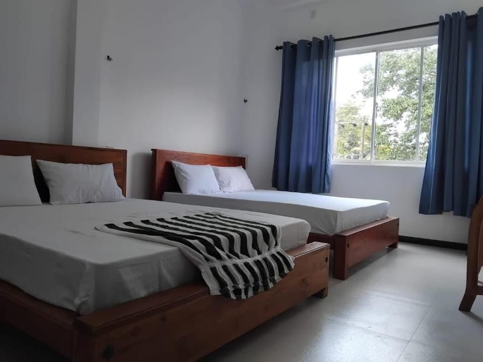 Deluxe Double Room, Balcony, Ocean View | Laptop workspace, free WiFi