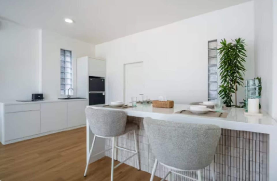 Villa, Lanai, Courtyard View | Private kitchen