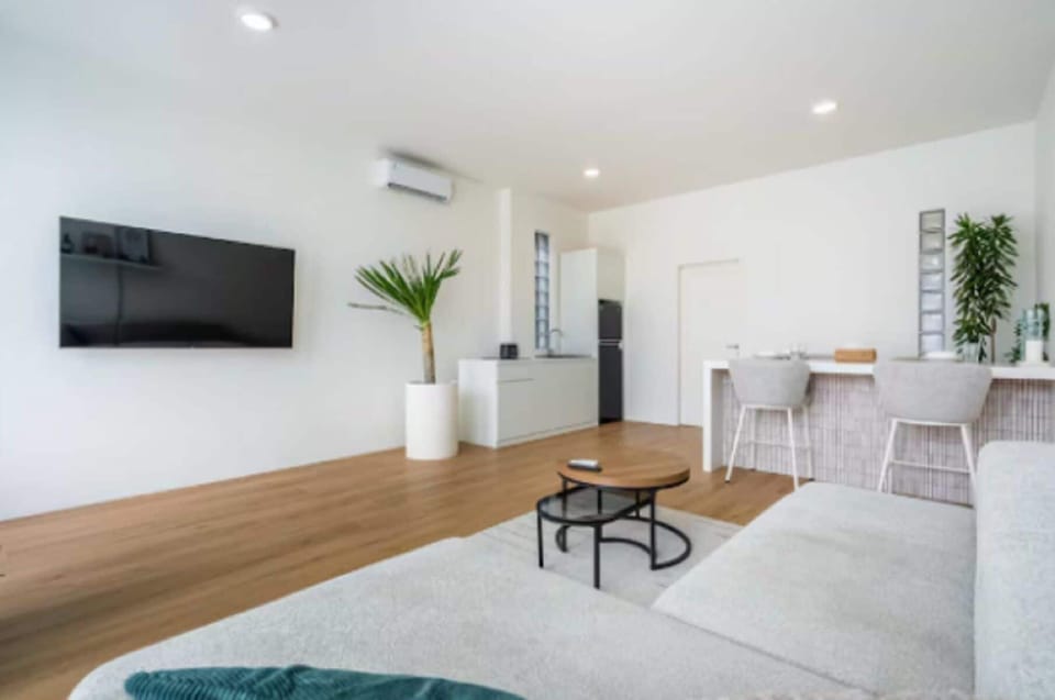 Villa, Lanai, Courtyard View | Living area | 43-inch TV with satellite channels