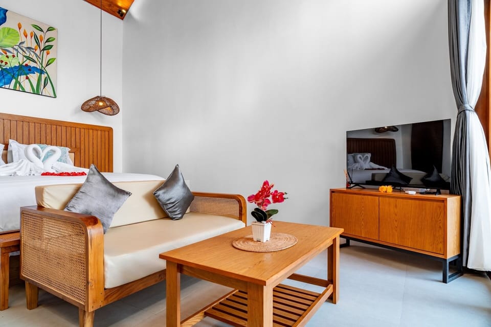 Villa, 1 Queen Bed, Private Pool, Pool View | Free WiFi, bed sheets
