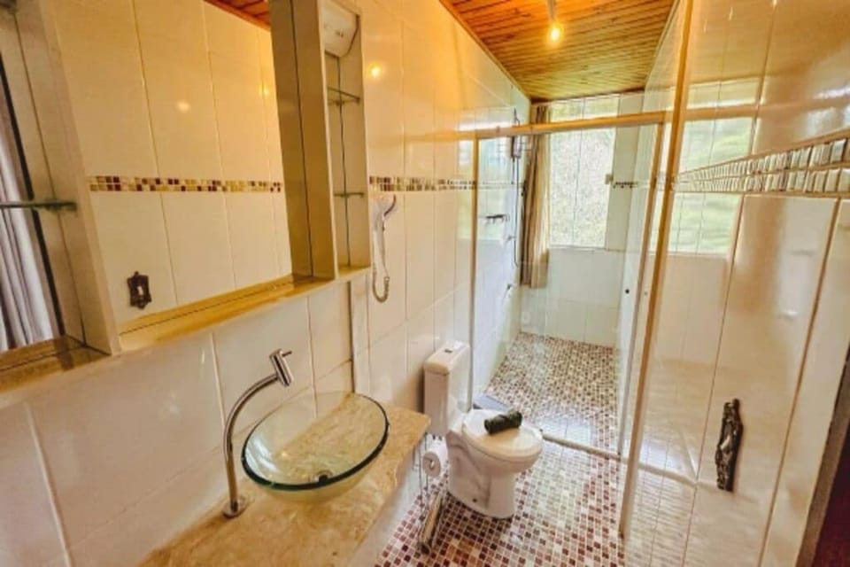 Superior Apartment, Garden View | Bathroom | Shower, hair dryer, towels, soap